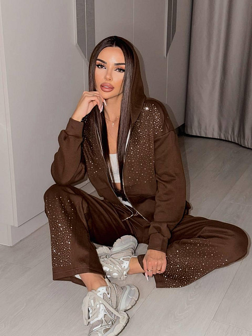 Жіночий стильний повсякденний костюм зі стразами вільного крою тринитка Шоколад, 48/50 Одеса - фото 5