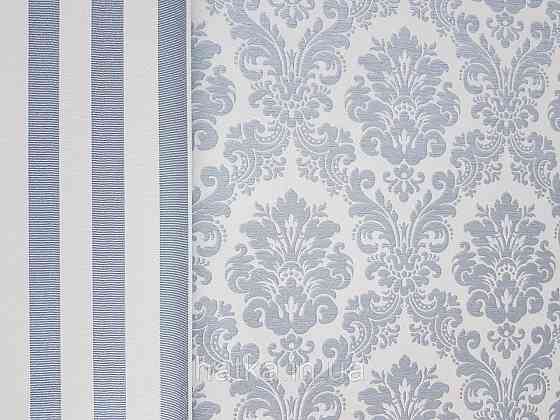 Шпалери вінілові на флізеліні Rasch Trianon Xlll 0.53х10 класика структурні вензелю завитки блакитні на білому Київ