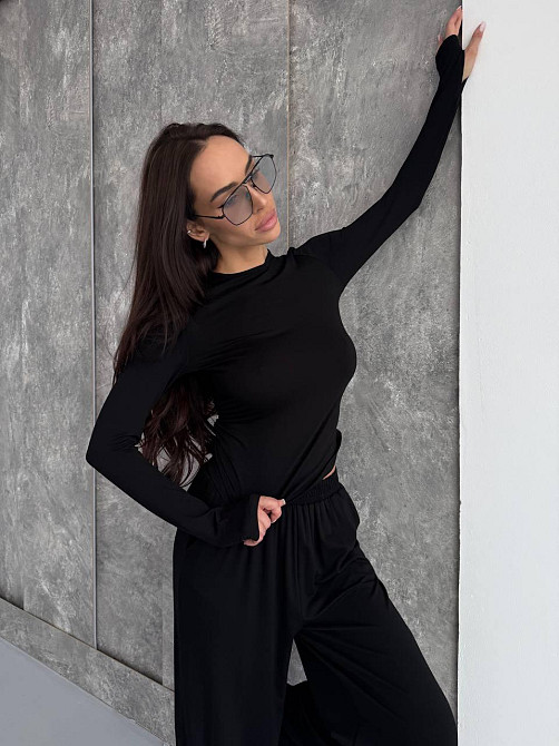 Женский стильный базовый костюм из мягкой эластичной ткани. Черный, 46/48 Одесса - изображение 9