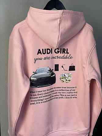 Худи женское “Audi Girl” с принтом Черновцы