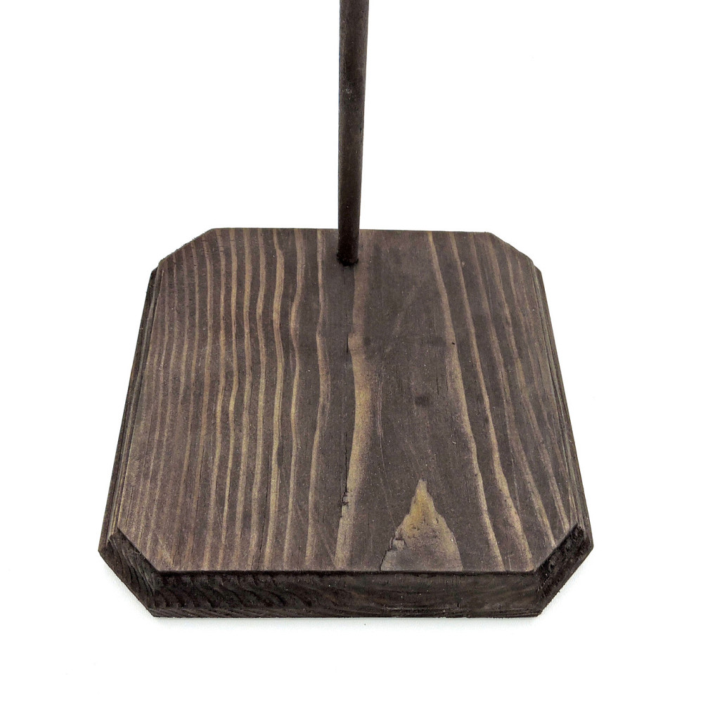 Подставка для кукол 