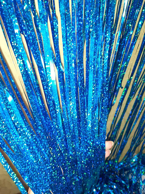 Шторка з дощику для фотозони з голограмою 2 м на 1 м блакитний Київ - фото 5