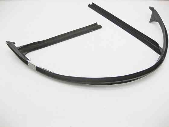 Mercedes-Benz  A2047251525 Ущільнювач опускного скла передніх лівих дверей C-Class W204 Одеса