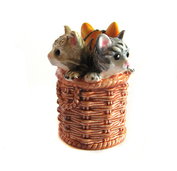 Наперсток сувенирный Котята в корзинке Киев - изображение 1