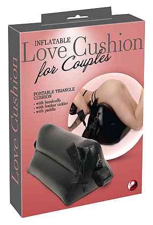 Комплект для експериментів та рольових ігор Love Cushion Portable Triangle Sex Aura Київ