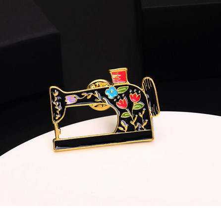 Брошь для одежды Швейна машинка Киев - изображение 1