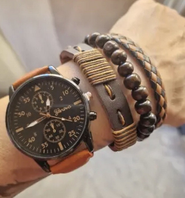 Подарочный набор для мужчин: наручные часы с 3 ориг. браслетами- диам 4см, длин 24см, шир рем 2см, без коробки Киев - изображение 6