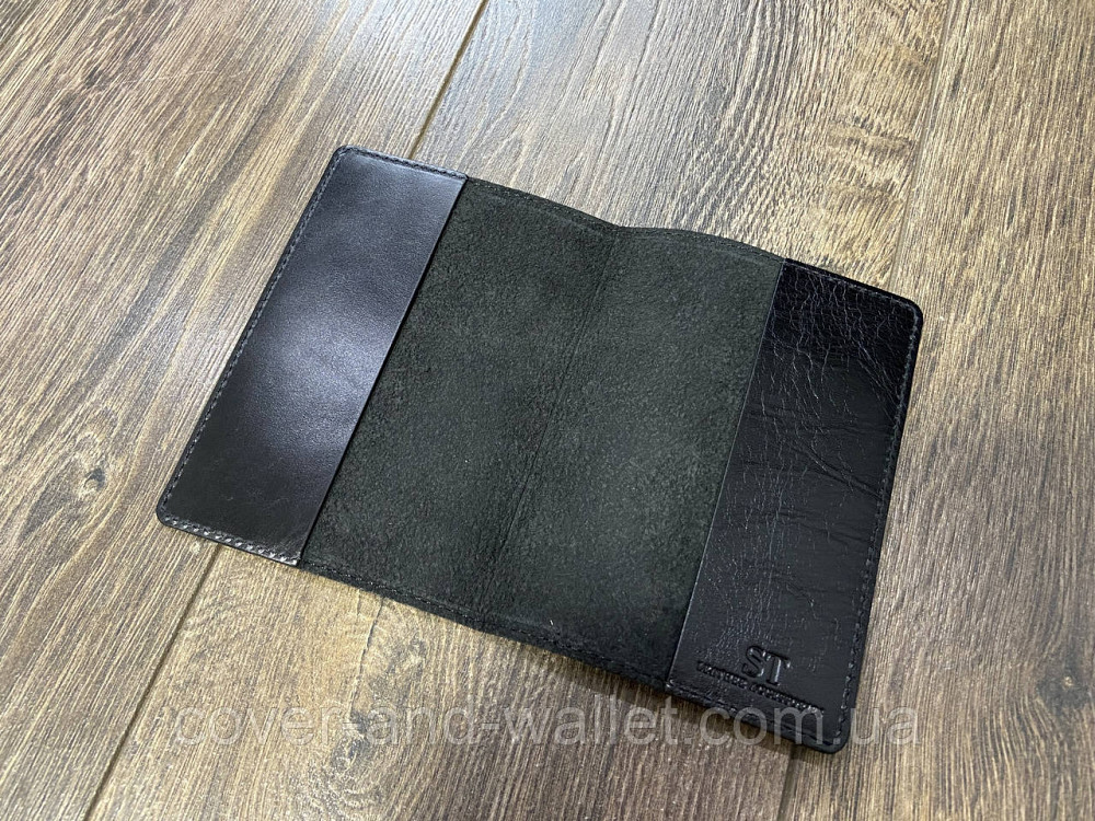 Жовта обкладинка на паспорт карта світу з гладкої шкіри ST Leather Чорний Київ - фото 3