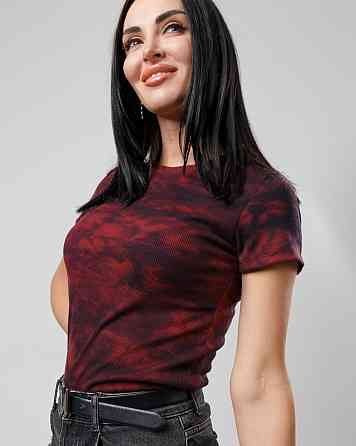 Женская футболка с эффектом тай-дай 