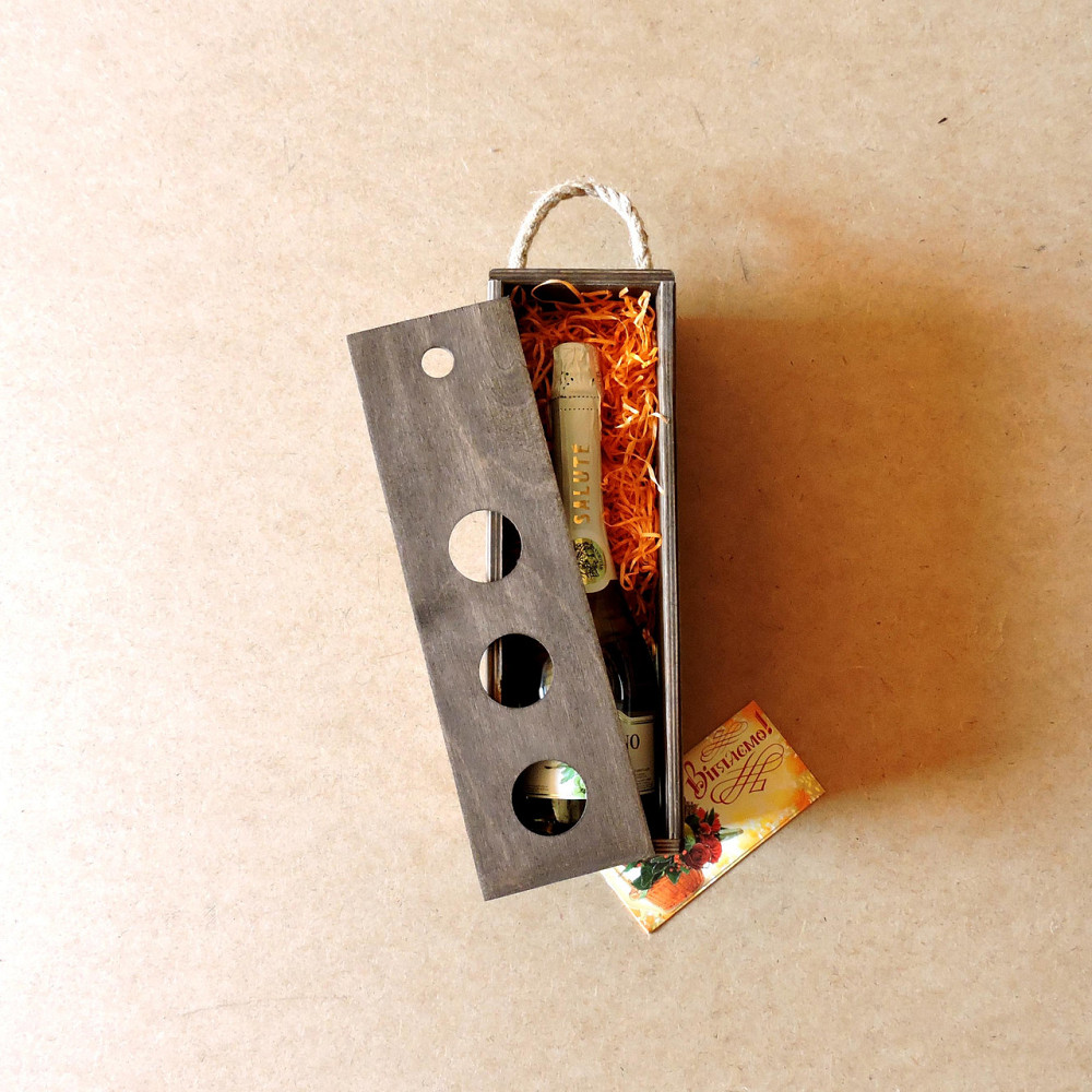 Подарочная коробка 