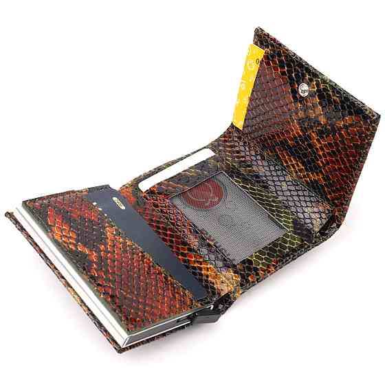 Лакована візитниця з натуральної фактурної шкіри під змію KARYA 20988 Різнокольоровий Київ