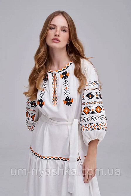 Жіноча вишита сукня на льоні Даніела Кривий Ріг - фото 2