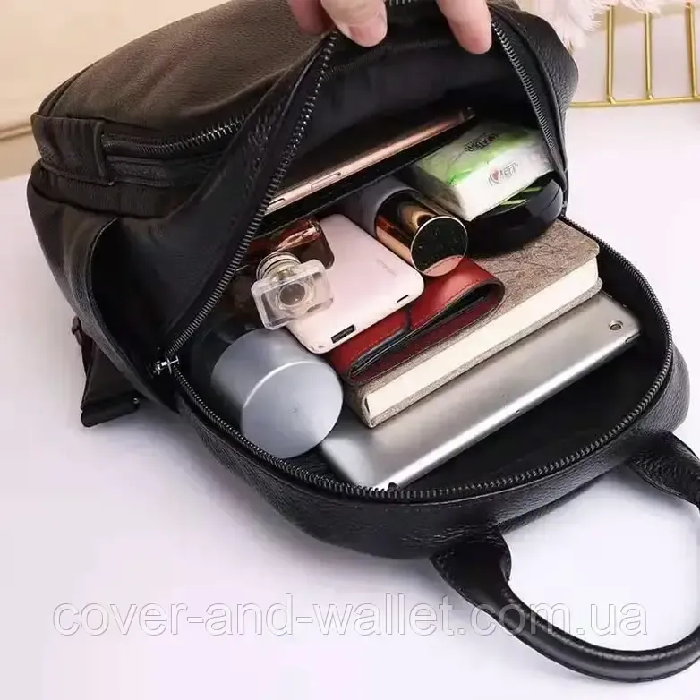 Класичний шкіряний жіночий рюкзак у чорному кольорі середнього розміру Puos Київ - фото 9