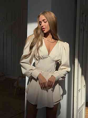 Жіноче романтичне мініплаття-комбінезон костюмка Бежевий, 42/44 Одеса