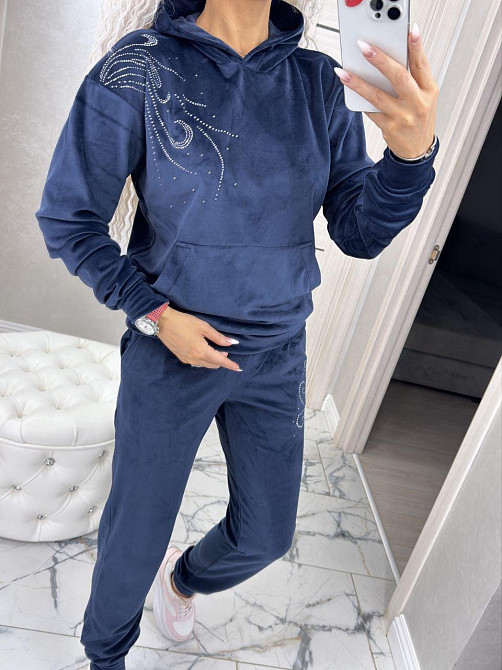 Женский стильный велюровый костюм на флисе. 42-56р Киев - изображение 1