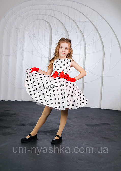 Пышное нарядное платье в ретро стиле 