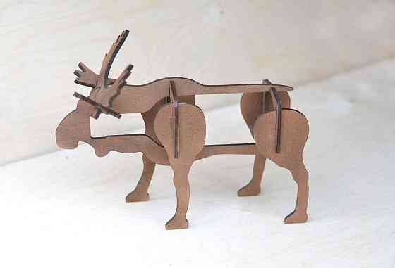 Подставка EKOSTAR для бутылки Лось Киев