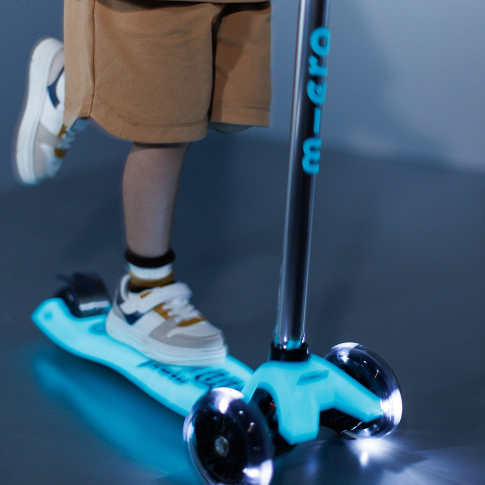 Самокат Micro серії Maxi Deluxe Glow LED – Синій кришталь Днепр - изображение 11