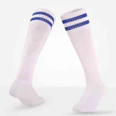 Гетры футбольные с полотенечной тканью на подошве белые с синими полосками CZST-314, размер L Каменец-Подольский