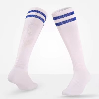 Гетры футбольные с полотенечной тканью на подошве белые с синими полосками CZST-314, размер L Каменец-Подольский - изображение 1