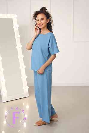 Жіночий костюм вільного крою з натурального льону "Delux" оптом | Розпродаж моделі Блакитний, 42-44 Київ