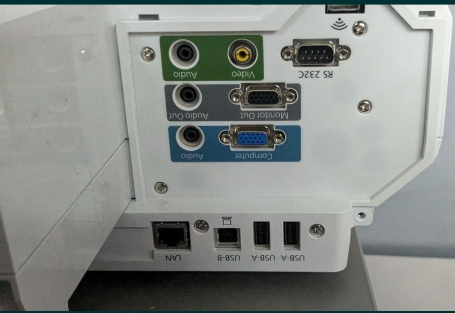 Проектор Лазерный Epson EB-700U Харьков - изображение 4