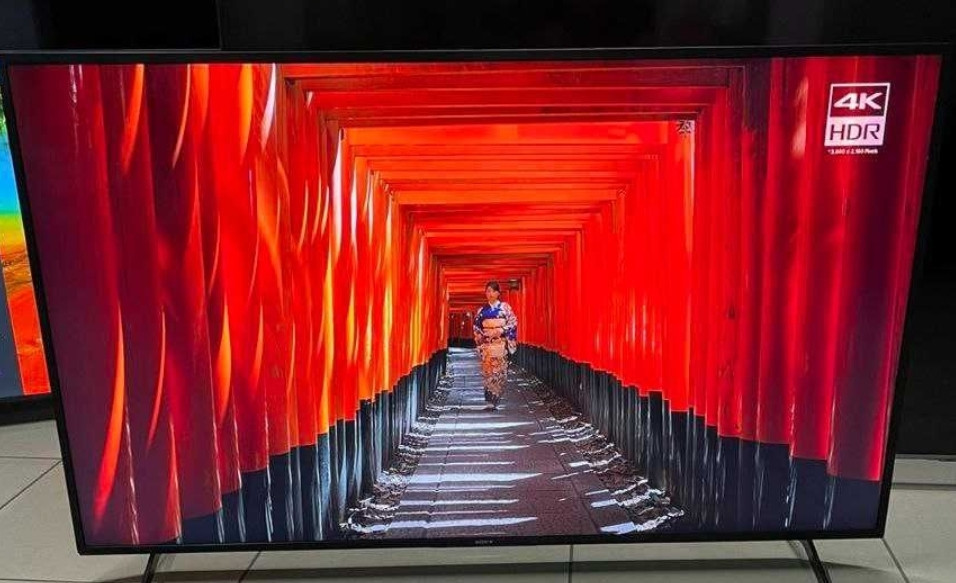 Телевизор Безрамный: 65