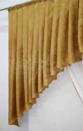 Кухонный комплект VR-Textil № 039к шторка с ламбрекеном белый с золотистым 180х170 см (52-0524) Киев