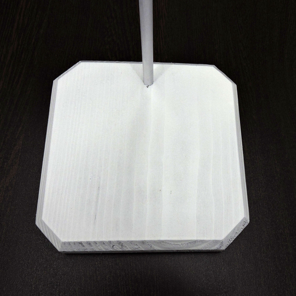 Подставка для кукол 