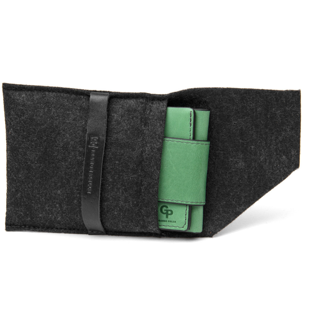 Матове портмоне GRANDE PELLE 11458 Зелений Київ - фото 1