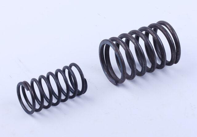 Пружина клапана зовнішня KM130/138 Хинтай 24B, Шіфенг244,Taishan 24 Мукачево - фото 1