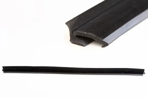 Уплотнитель опускного стекла 2111 нижний БРТ наружный задний левый Винница