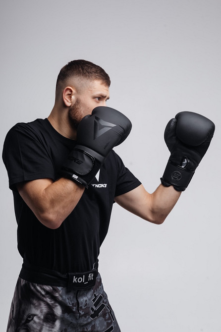 Боксерські рукавиці V`Noks Ultima Black 16 ун. Каменское - изображение 9