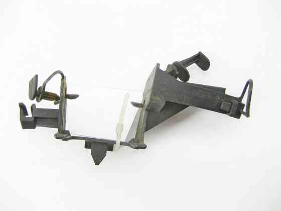 Mercedes-Benz  A2464210694 Тримач гальмівного шланга переднього правого колеса CLA Shooting Brake X117 CLA C117 GLA X156 A-class W176 B-class W242 B-c Одесса