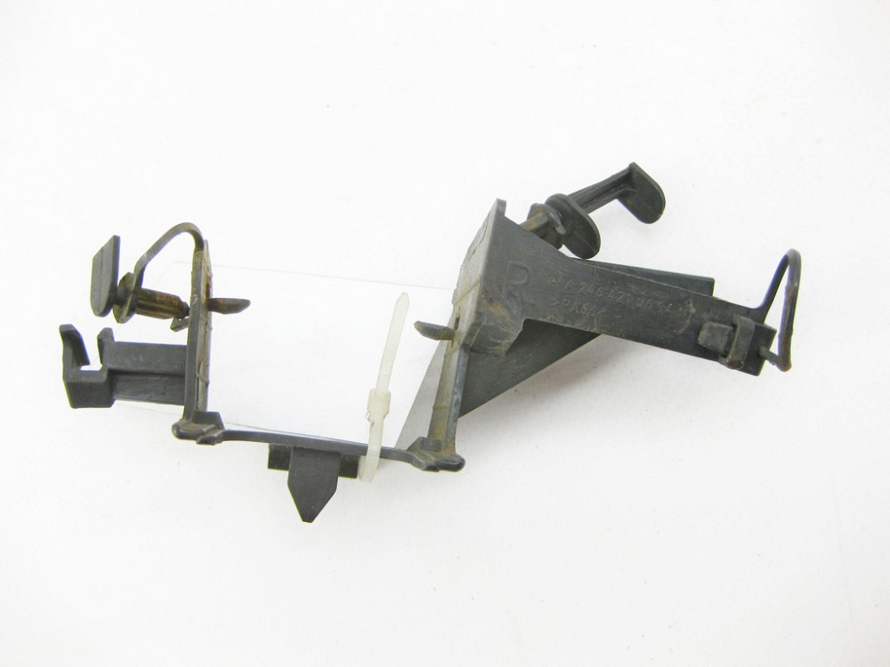 Mercedes-Benz  A2464210694 Тримач гальмівного шланга переднього правого колеса CLA Shooting Brake X117 CLA C117 GLA X156 A-class W176 B-class W242 B-c Одесса - изображение 1