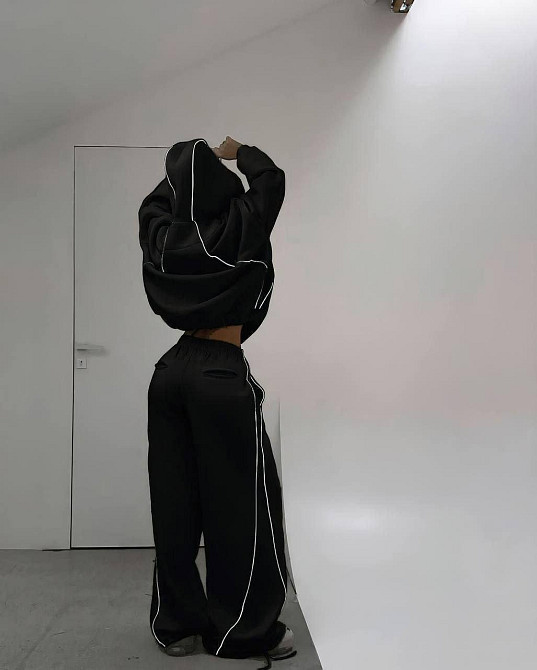 Жіночий повсякденний стильний костюм oversize тринитка пеньє з начосом Чорний, 44 Одеса - фото 3