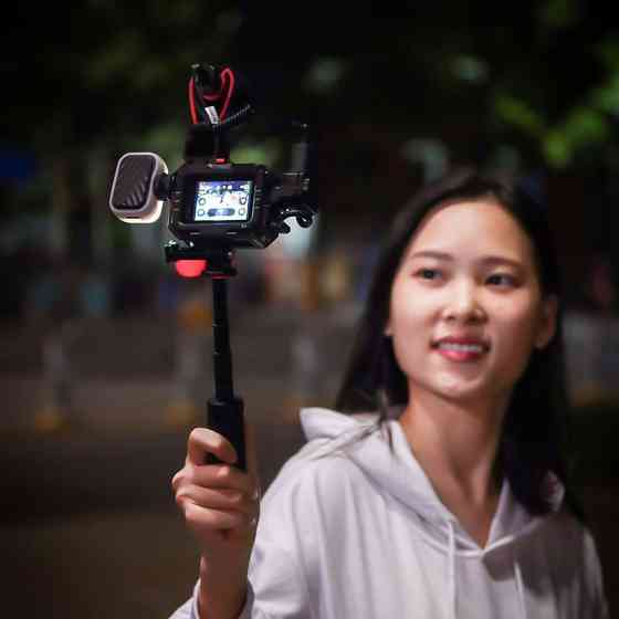 Видеосвет Ulanzi с встроенным аккумулятором Киев