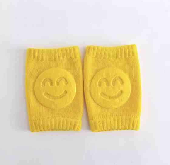 Наколенники детские для ползания, смайлик, желтые, отличные защитные наколенники Киев