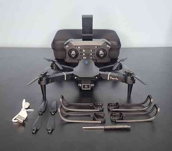 Евадрокоптер E88 PRO з 4K камерою (2 камери) FPV дрон Клевань