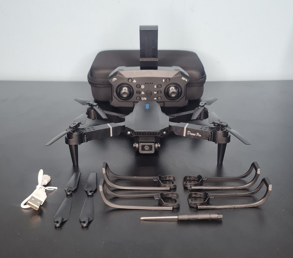 Професійний квадрокоптер з 4к камерою E88 PRO Клевань - фото 1