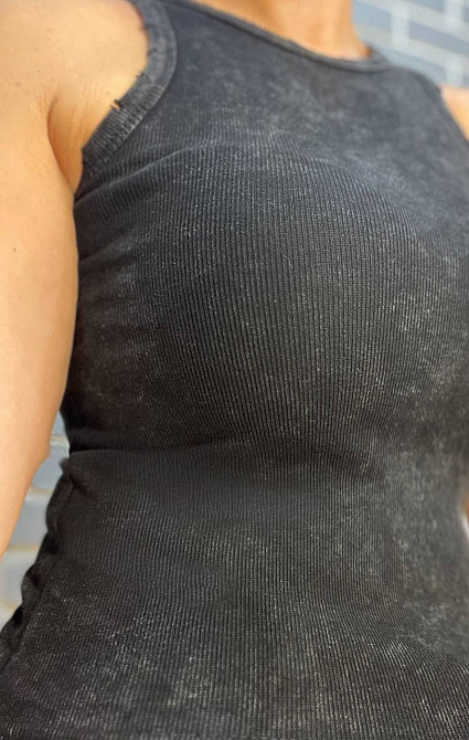 Майка женская YI FANG 501-2733 вареная рубчик порезанные швы one size, черный, one size Киев - изображение 9