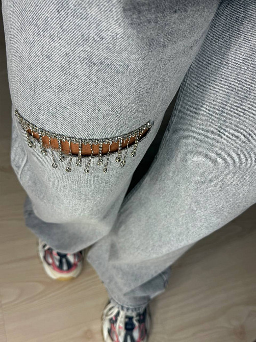 Джинсы женские Its Basic 2775 STRAIGHT FIT прямые свободные с разрезом и стразами серые, серый, 40,  Одесса - изображение 6