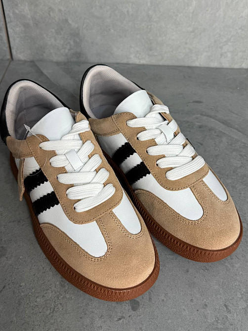 Кроссовки женские Hengji 375-3 samba кожаные на коричневой подошве белые с бежевым, 37, 23,5 см Киев - изображение 3