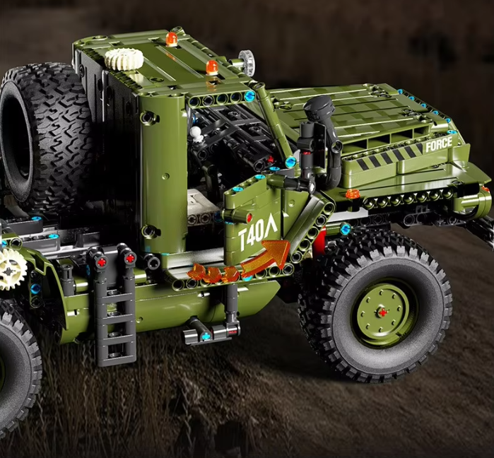 Конструктор детский грузовик военный.Ракетная зенитная установка на 2268 деталей T4011 Каменец-Подольский - изображение 10