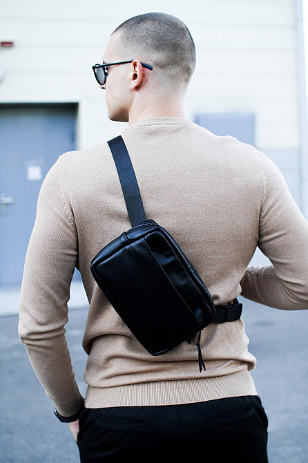 Кроссбоді, бананка із натуральної гладкої шкіри, шкіряна сумка на пояс SKILL (Чорна) Суми - фото 1
