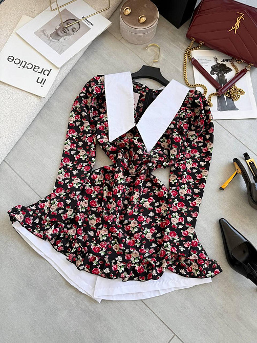 Жіноча романтична мінісукня-комбінезон у квітковий принт із білим коміром софт+котон Чорний, 42/44 Одеса - фото 3