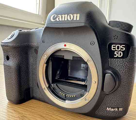 Фотоаппарат Canon EOS 5D Mark III Киев