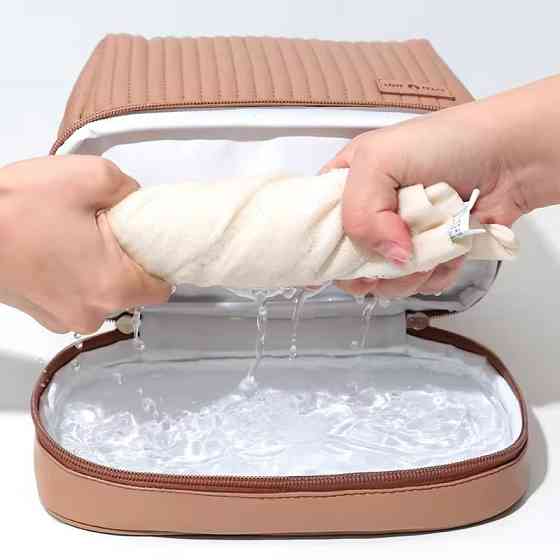 Косметичка для пренадлежностей из искусственной кожи для макияжа,коричневая Каменец-Подольский