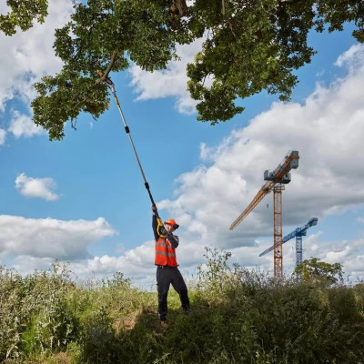 Цепная пила DeWALT высоторез 18V, длинна шины 20 см, цепь OREGON 3/8, (без АКБ и ЗУ) (DCMPS567N) Винница - изображение 3