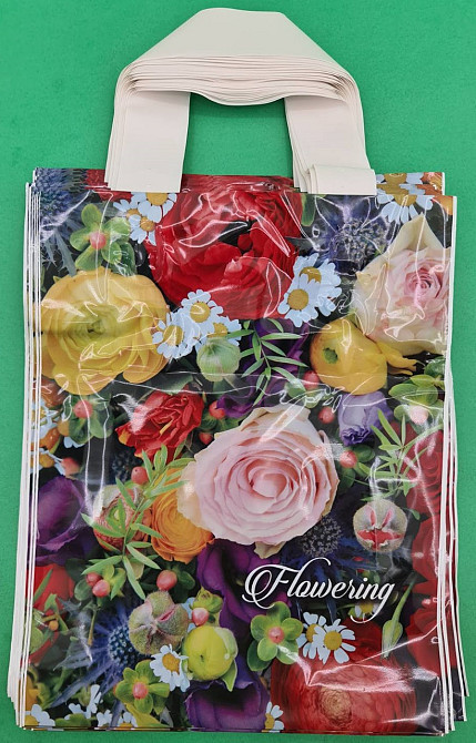 Пакет ламинированный с петлевой ручкой м 